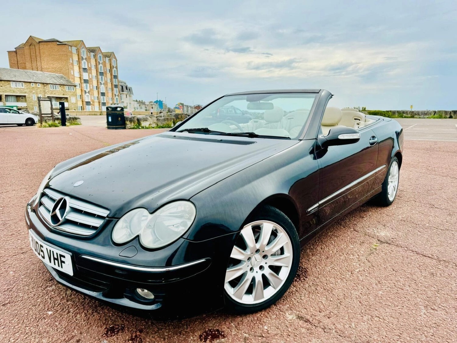 Used Mercedes-Benz CLK 2005 for sale - 76502837: Photo 1