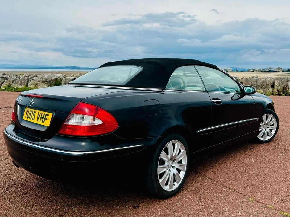 Used Mercedes-Benz CLK 2005 for sale - 76502837: Photo 12