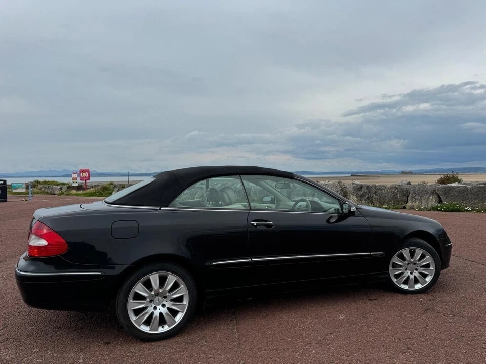 Used Mercedes-Benz CLK 2005 for sale - 76502837: Photo 15