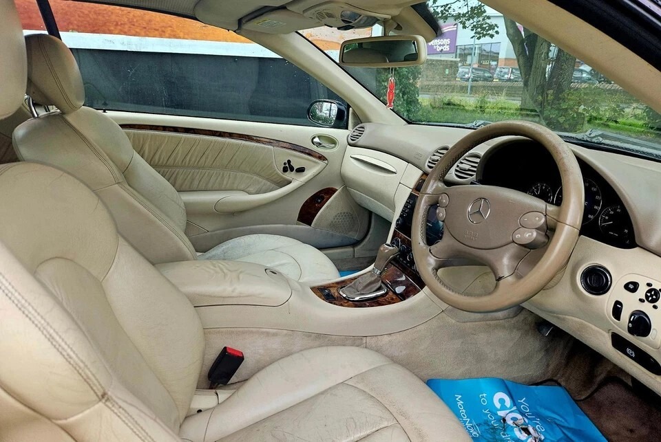 Used Mercedes-Benz CLK 2005 for sale - 76502837: Photo 18