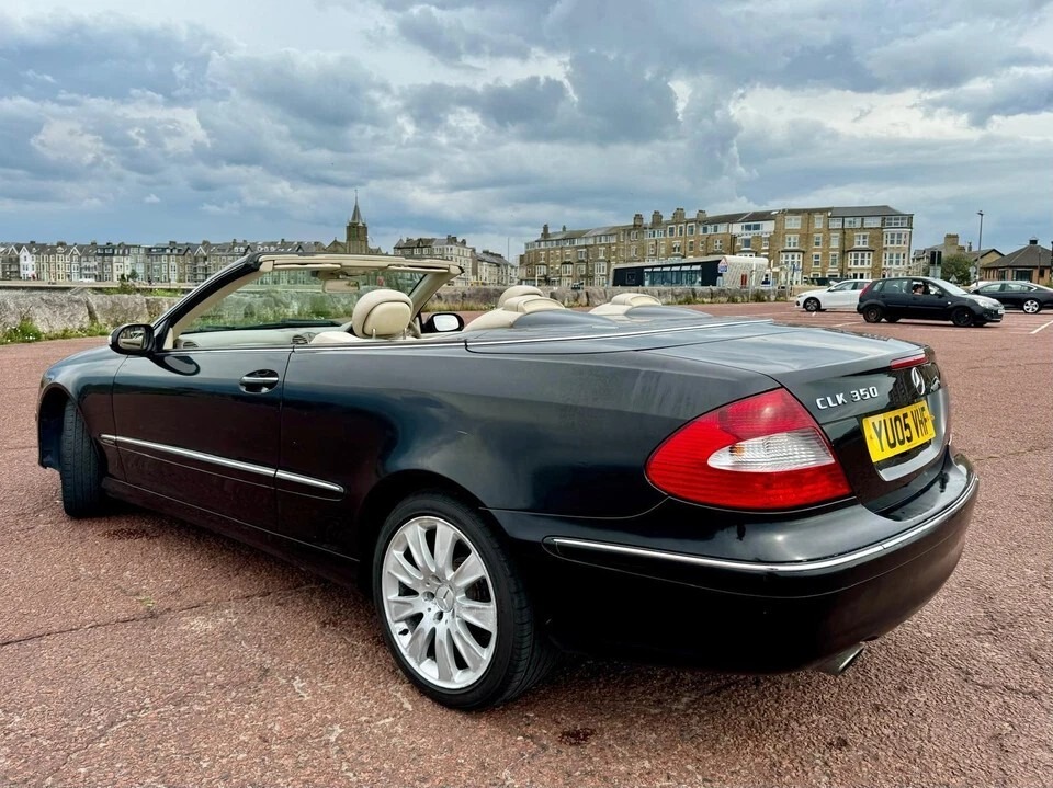 Used Mercedes-Benz CLK 2005 for sale - 76502837: Photo 2