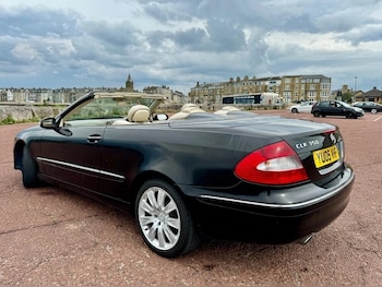 Used Mercedes-Benz CLK 2005 for sale - 76502837: Photo