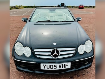 Used Mercedes-Benz CLK 2005 for sale - 76502837: Photo