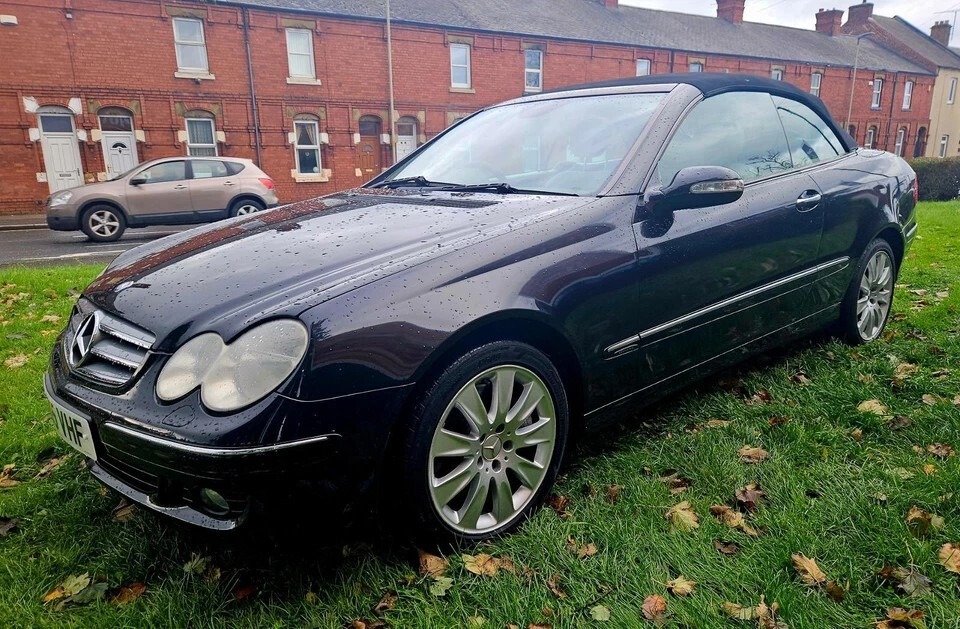 Used Mercedes-Benz CLK 2005 for sale - 76502837: Photo 8