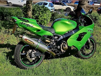 Used Kawasaki NINJA ZX 9 2011 for sale - bike-76490500: Photo