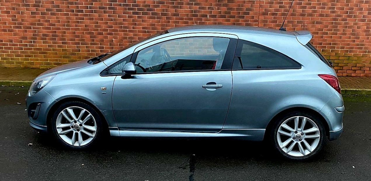 Used Vauxhall Corsa 2015 for sale - 77669334: Photo 3