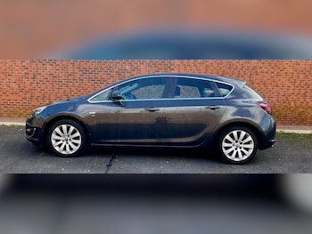 Used Vauxhall Astra 2014 for sale - 78473385: Photo