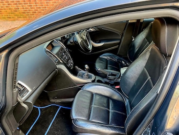 Used Vauxhall Astra 2014 for sale - 78473385: Photo