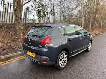 Used Peugeot 3008 2015 for sale - 76494012: Photo