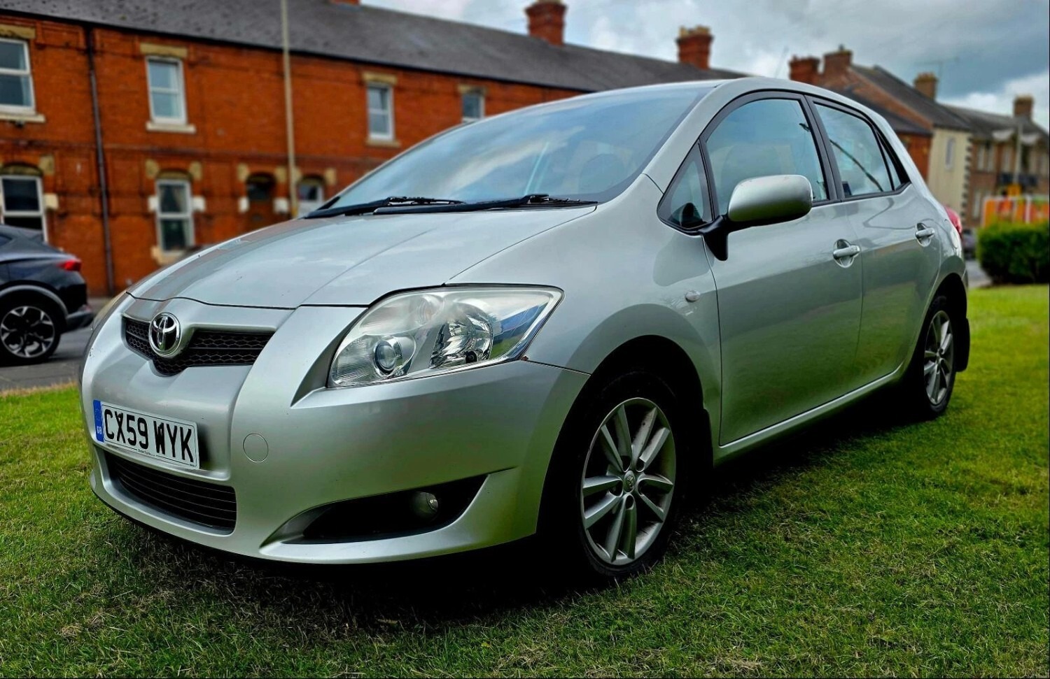 Used Toyota Auris 2009 for sale - 76492231: Photo 2