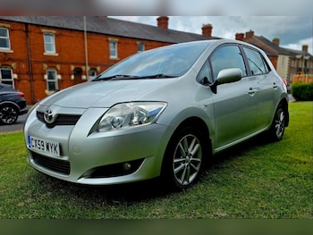 Used Toyota Auris 2009 for sale - 76492231: Photo