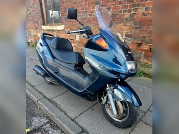 Used Yamaha YP 2000 for sale - bike-77945480: Photo