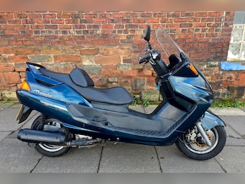Used Yamaha YP 2000 for sale - bike-77945480: Photo