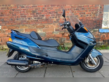 Used Yamaha YP 2000 for sale - bike-77945480: Photo