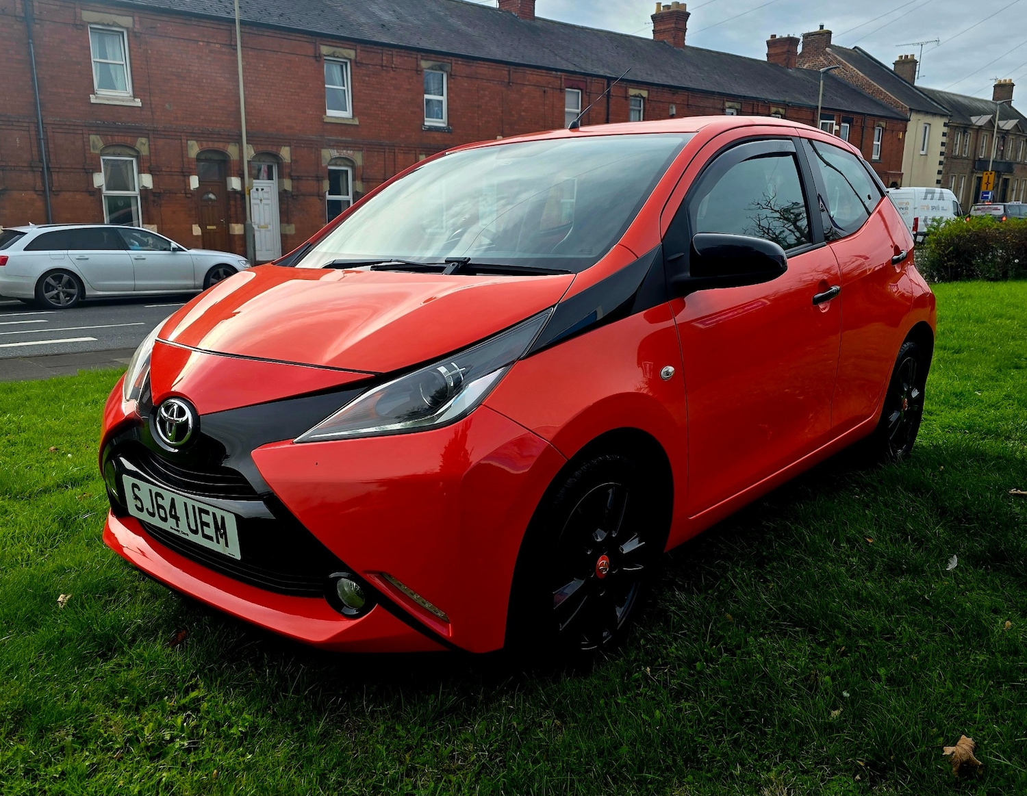 Used Toyota AYGO 2014 for sale - 76104479: Photo 3