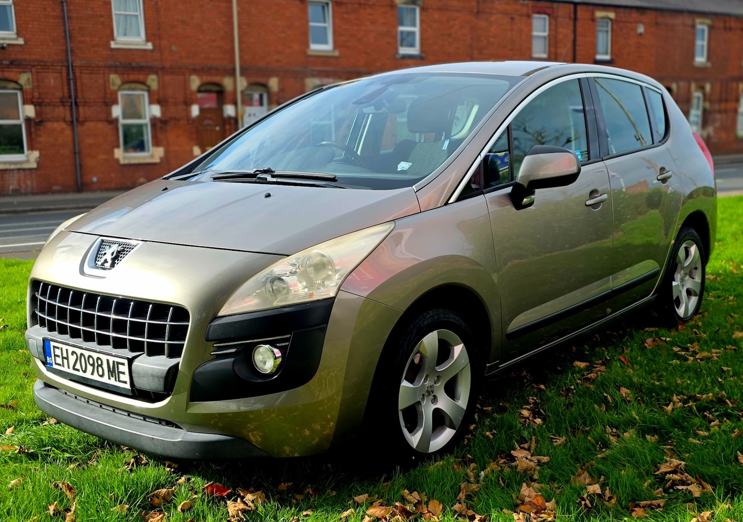 Used Peugeot 3008 2011 for sale - 76374138: Photo 1