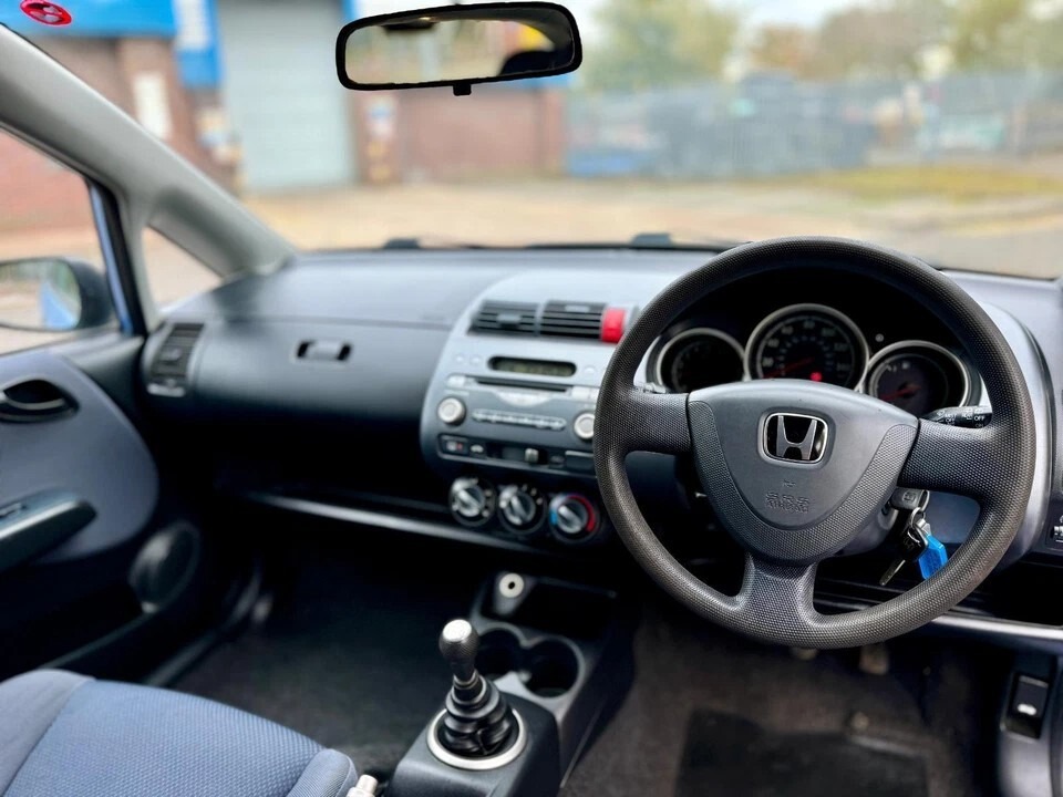 Used Honda Jazz 2004 for sale - 76493866: Photo 8