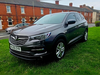 Used Vauxhall Grandland X 2018 for sale - 76171485: Photo 2