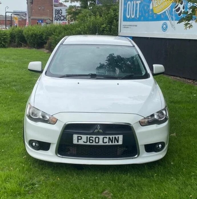 Used Mitsubishi Lancer 2010 for sale - 76492225: Photo 1
