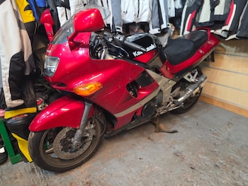 Used Kawasaki ZZR 2000 for sale - bike-78454750: Photo