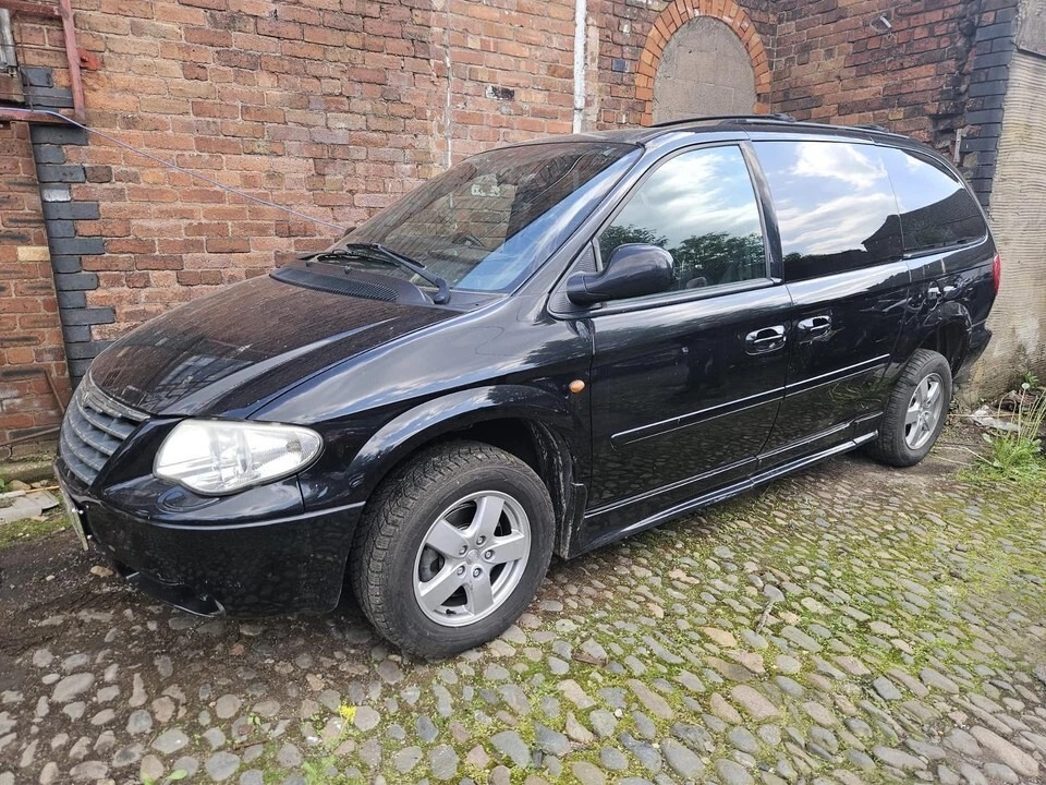 Used Chrysler Grand Voyager for sale - 76494220: Photo 2