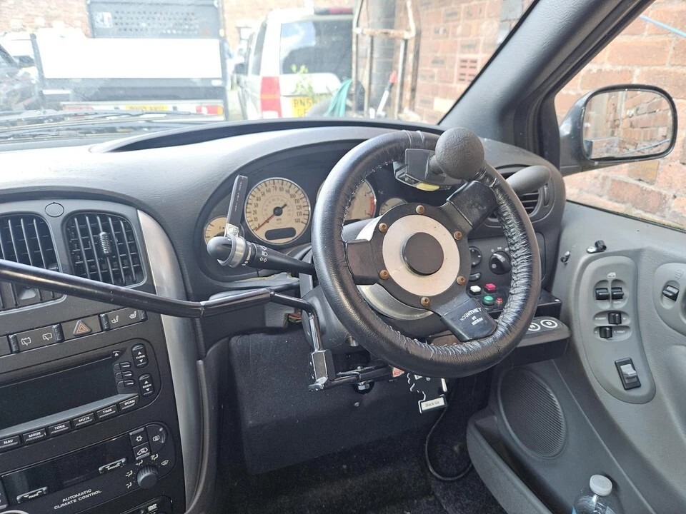 Used Chrysler Grand Voyager for sale - 76494220: Photo 4