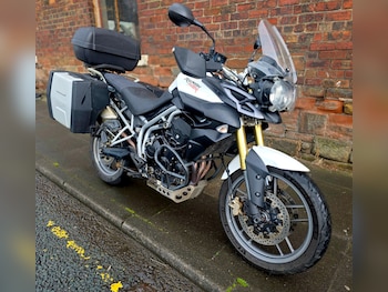 Used Triumph TIGER 2010 for sale - bike-78943893: Photo