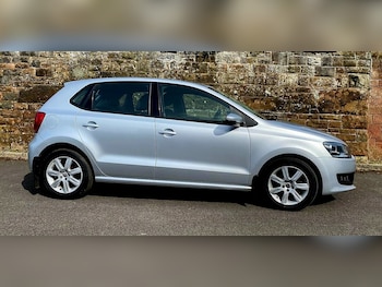 Used Volkswagen Polo 2010 for sale - 78109037: Photo