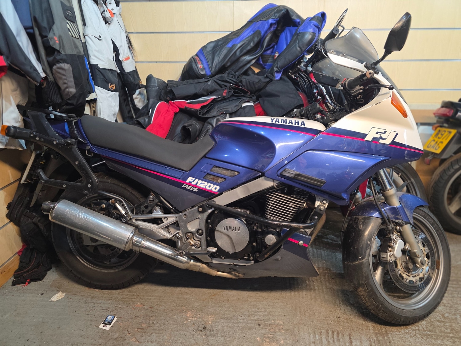 Used Yamaha FJ 2000 for sale - 78473375: Photo 2