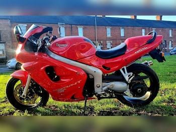 Used Triumph SPRINT 1999 for sale - bike-76492050: Photo
