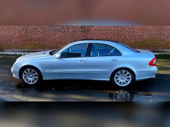 Used Mercedes-Benz E Class 2007 for sale - 77953424: Photo