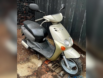 Used Yamaha YN 2002 for sale - bike-77053477: Photo