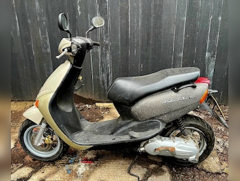 Used Yamaha YN 2002 for sale - bike-77053477: Photo