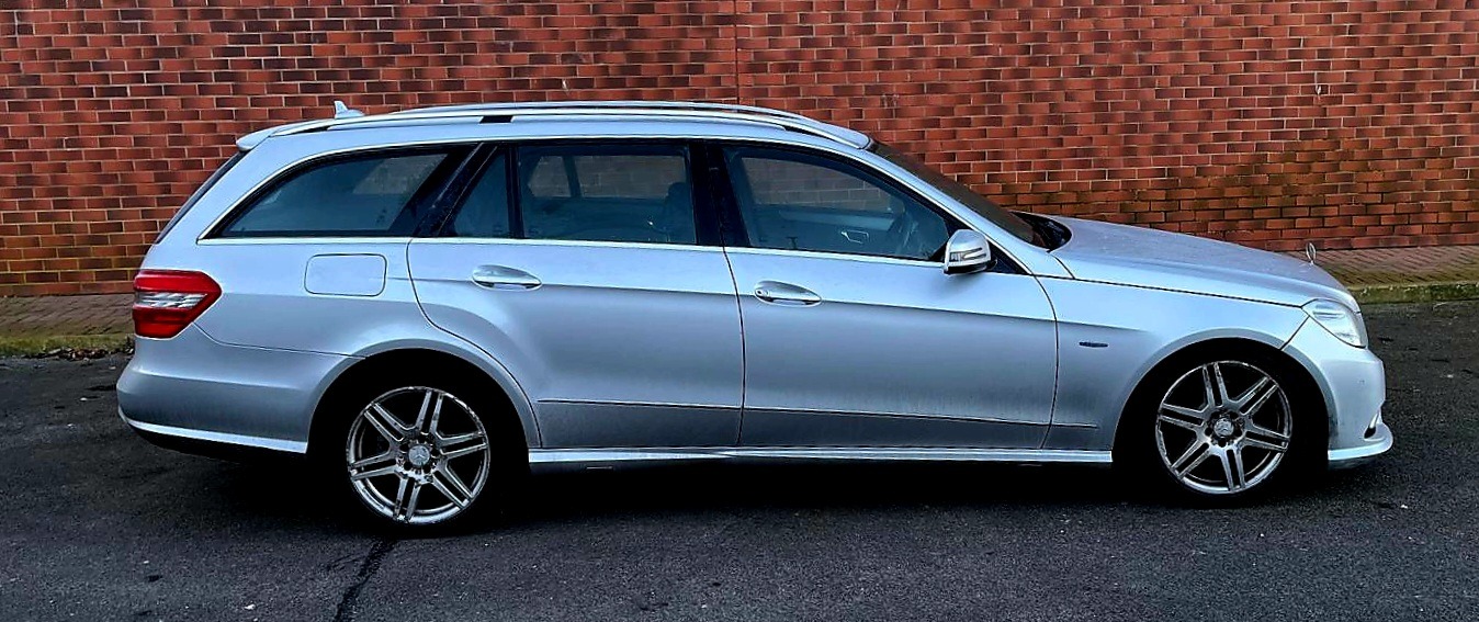 Used Mercedes-Benz E Class 2010 for sale - 77100178: Photo 3