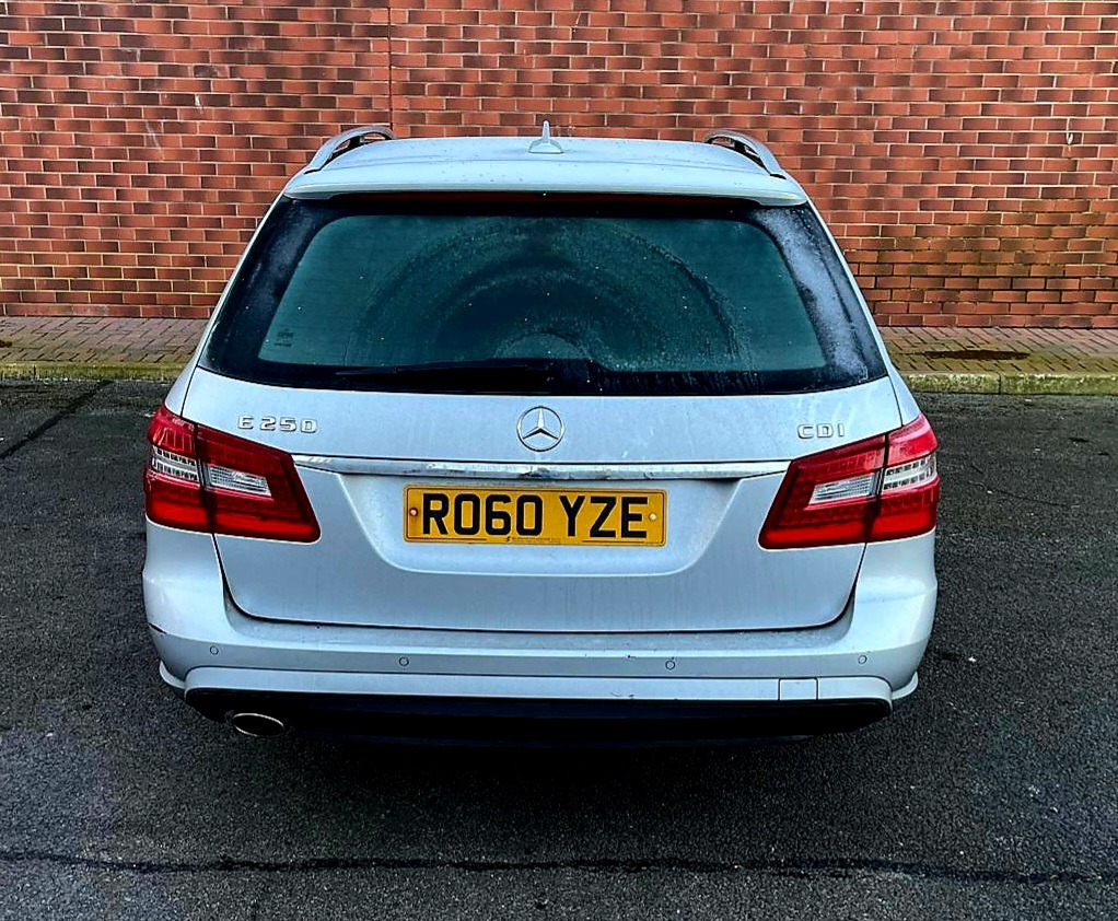 Used Mercedes-Benz E Class 2010 for sale - 77100178: Photo 6