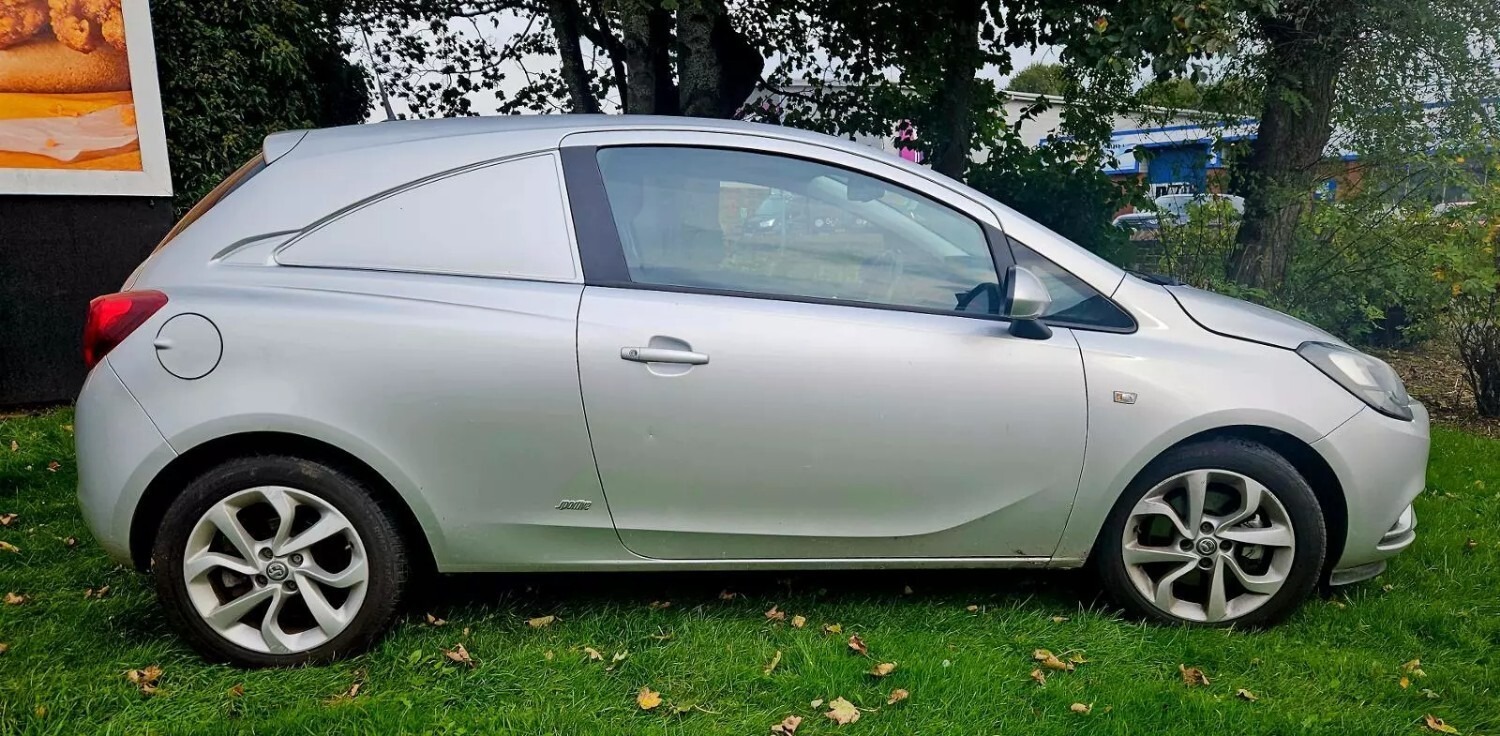 Used Vauxhall Corsa 2015 for sale - 76492501: Photo 4
