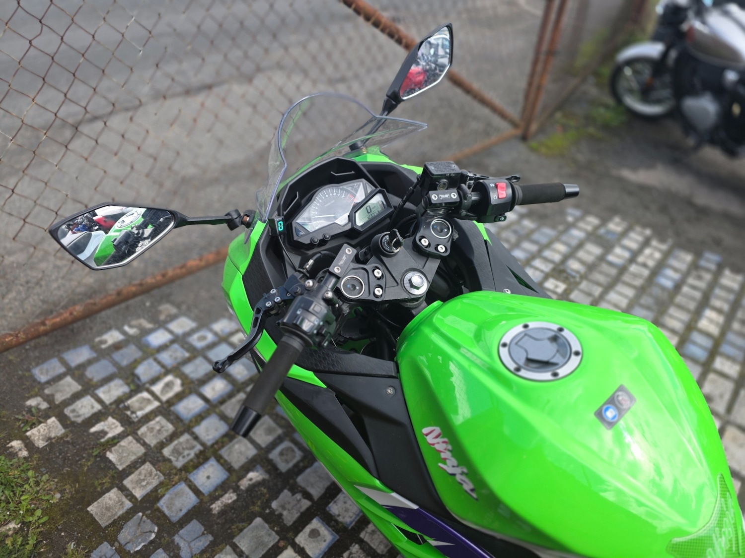 Used Kawasaki NINJA 300 2014 for sale - 78456301: Photo 6