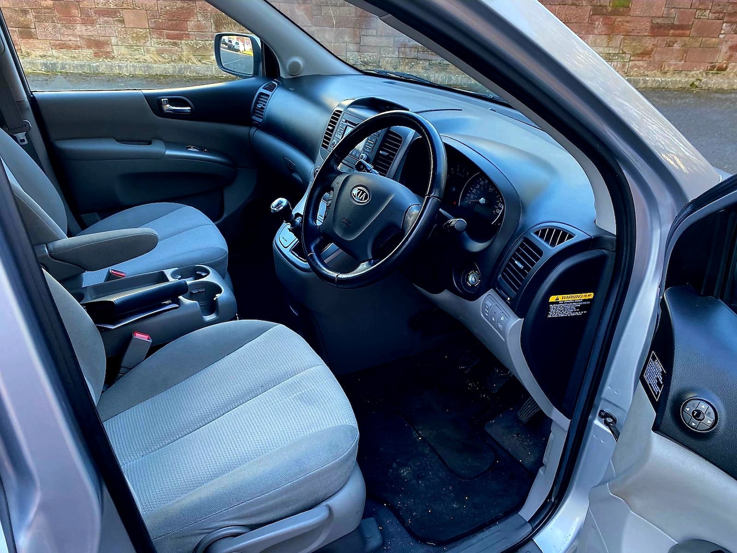 Used Kia Sedona 2010 for sale - 77945253: Photo 12