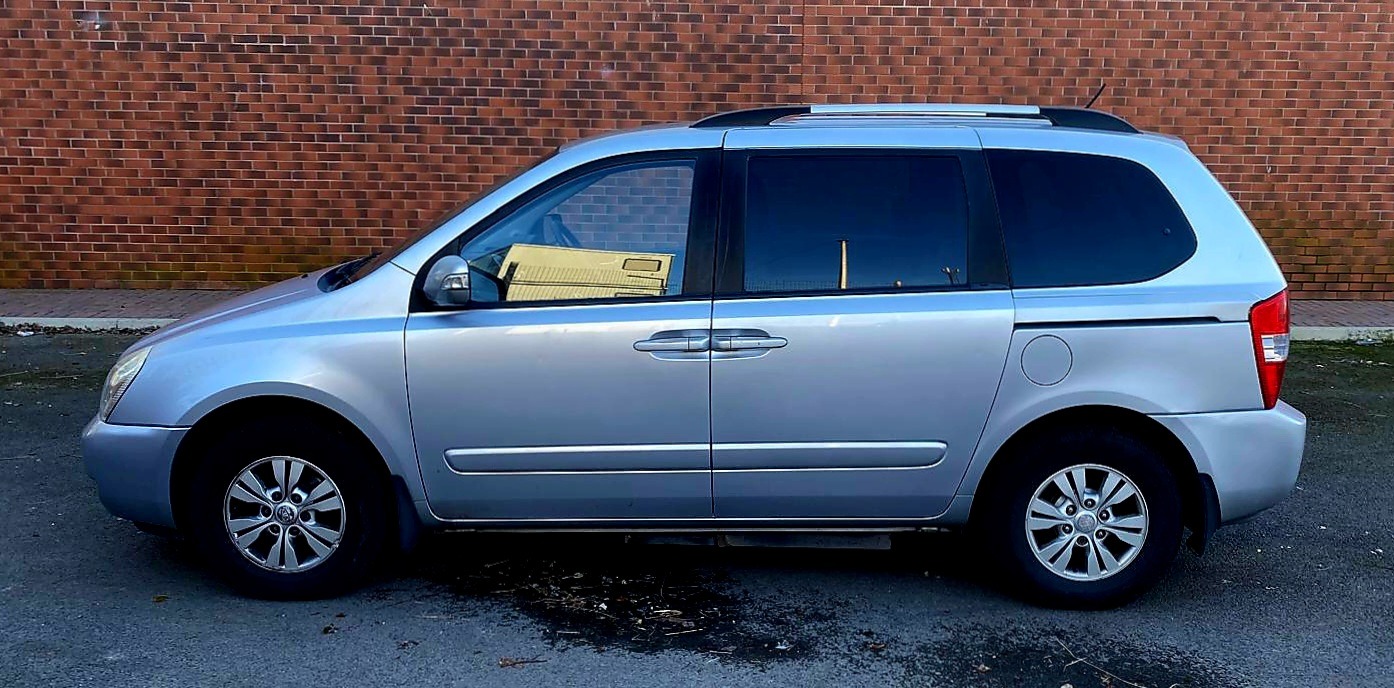 Used Kia Sedona 2010 for sale - 77945253: Photo 5