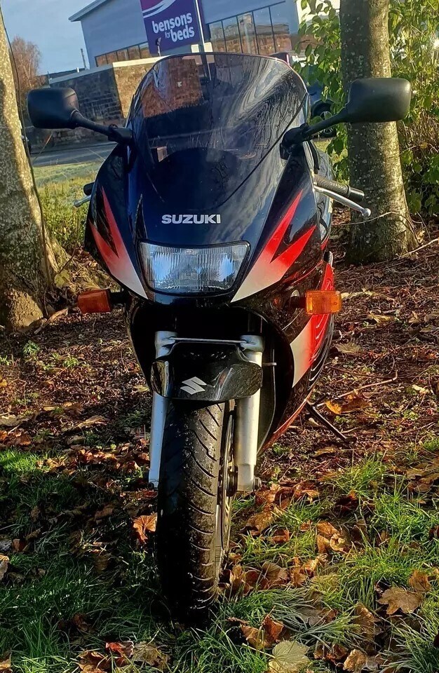 Suzuki RF