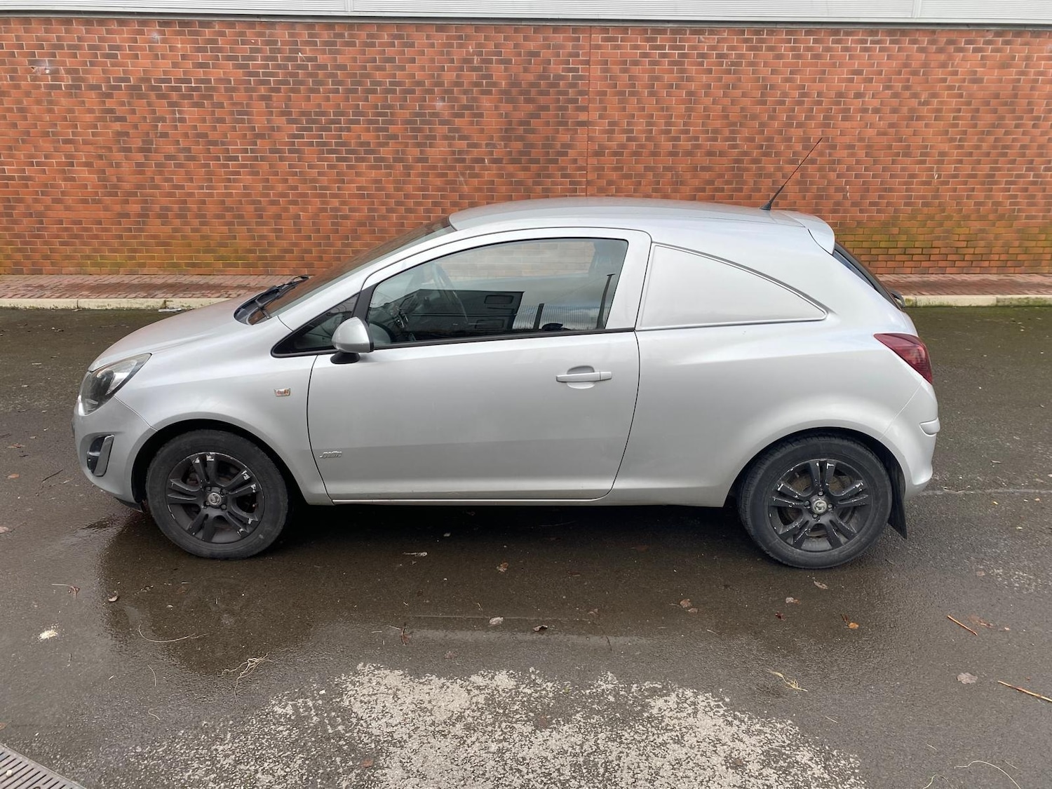 Used Vauxhall Corsa 2014 for sale - 77953656: Photo 3