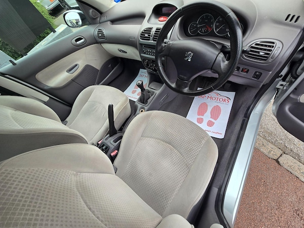 Used Peugeot 206 2006 for sale - 75401320: Photo 4