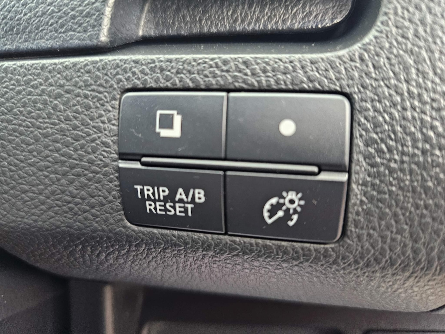 Used Nissan Serena 2024 for sale - 76996121: Photo 39