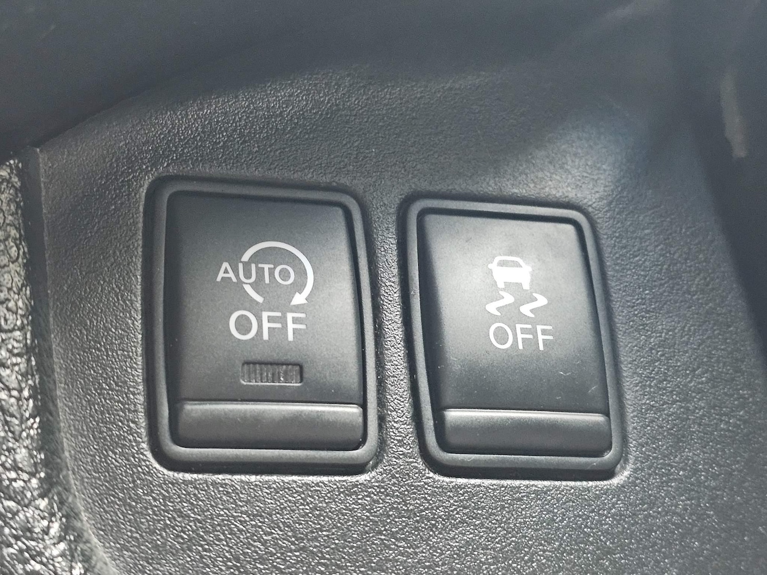 Used Nissan Serena 2024 for sale - 76996121: Photo 40