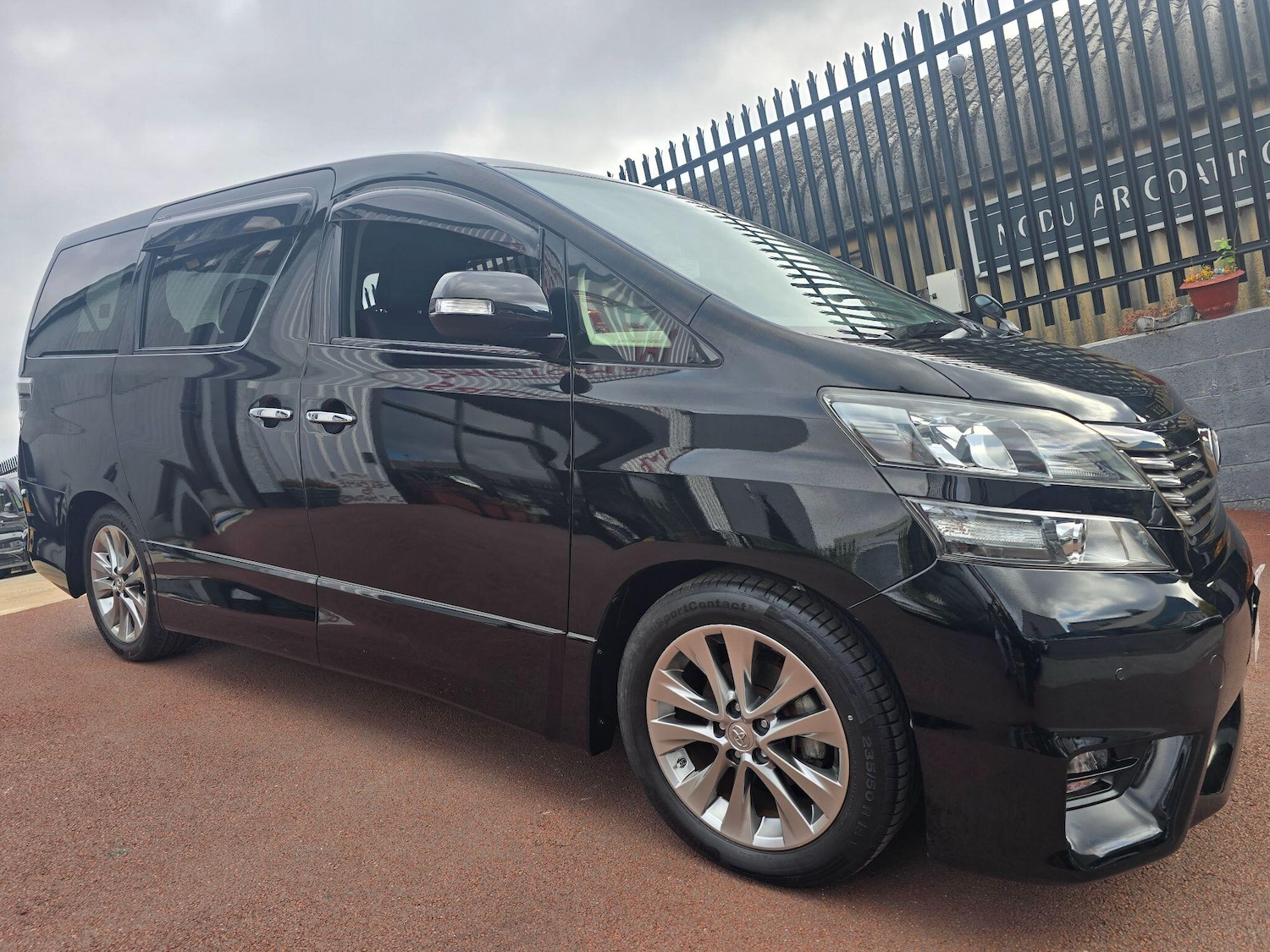 Used Toyota Vellfire 2025 for sale - 76996221: Photo 26