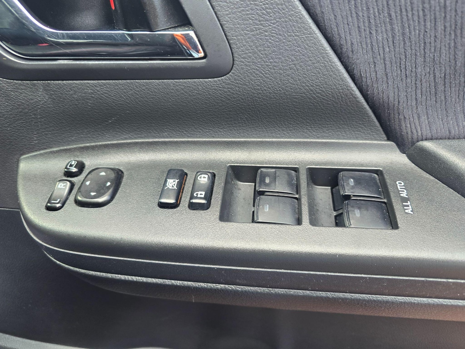 Used Toyota Vellfire 2025 for sale - 76996221: Photo 29