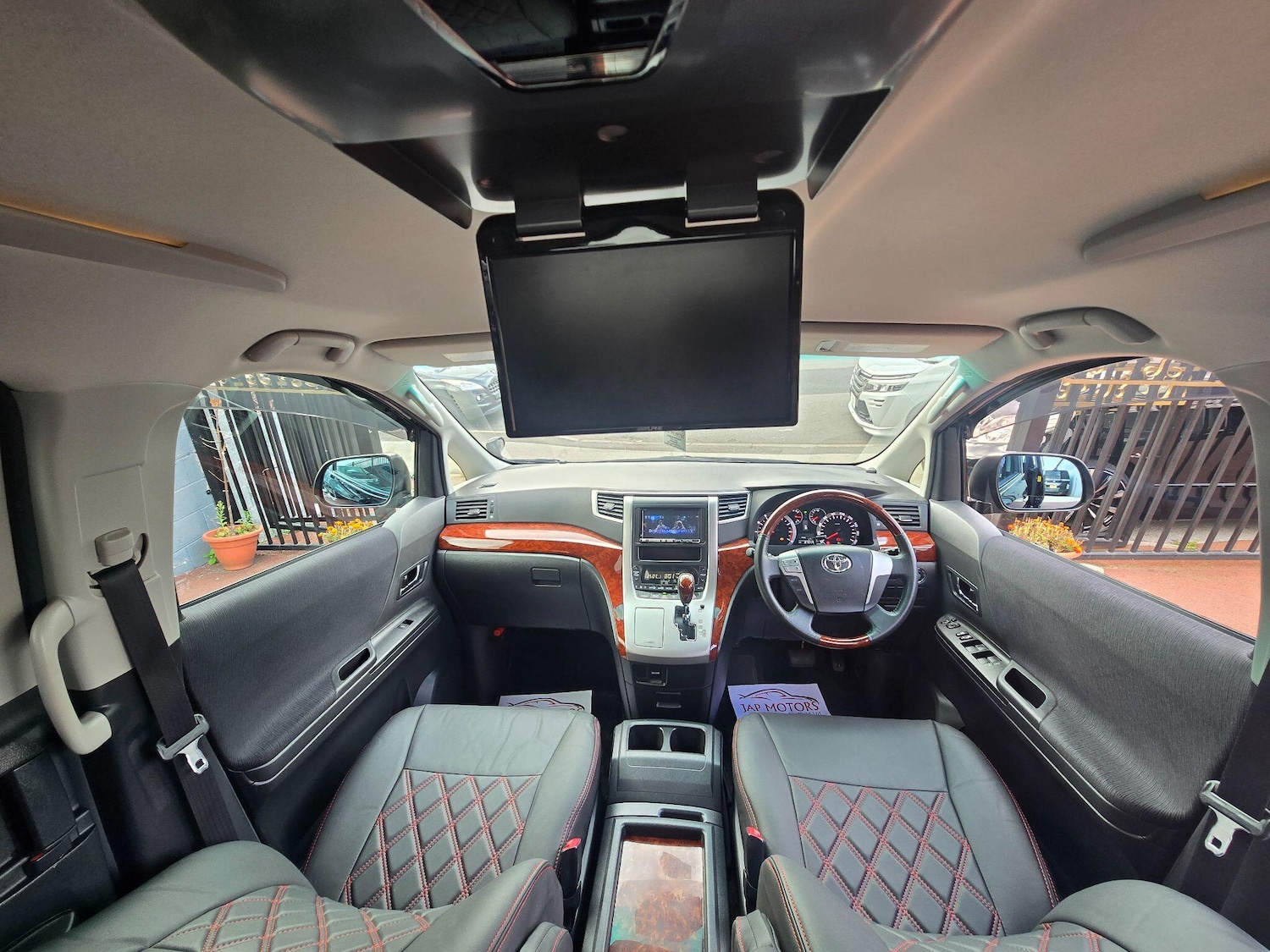 Used Toyota Vellfire 2025 for sale - 76996221: Photo 3