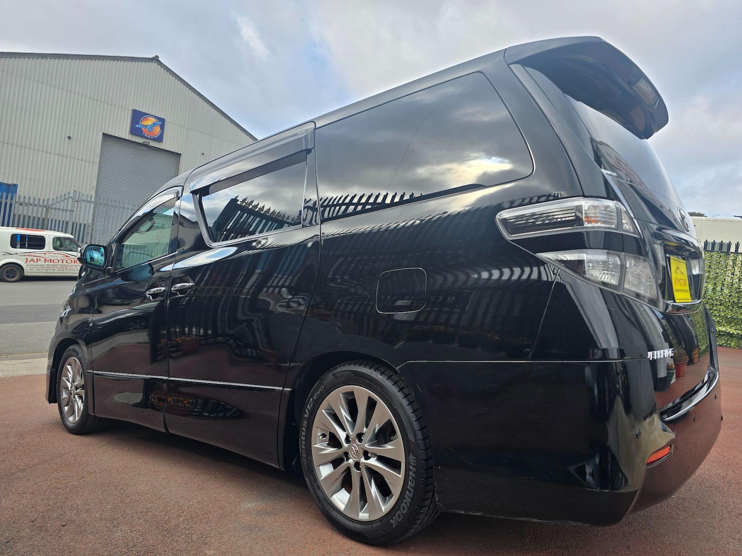 Used Toyota Vellfire 2025 for sale - 76996221: Photo 9