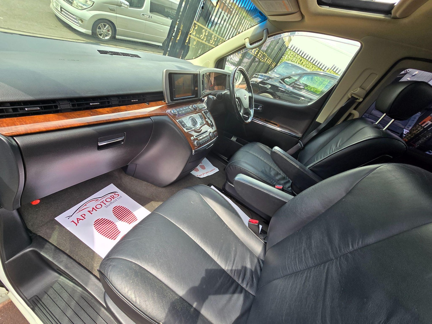 Used Nissan Elgrand 2025 for sale - 76988109: Photo 19