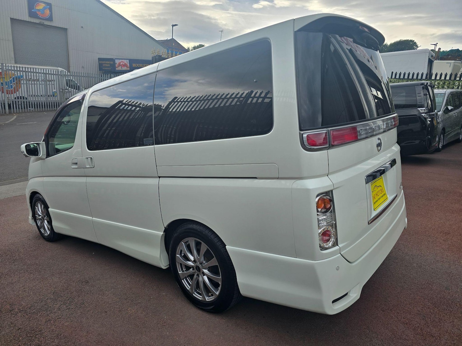 Used Nissan Elgrand 2025 for sale - 76988109: Photo 30